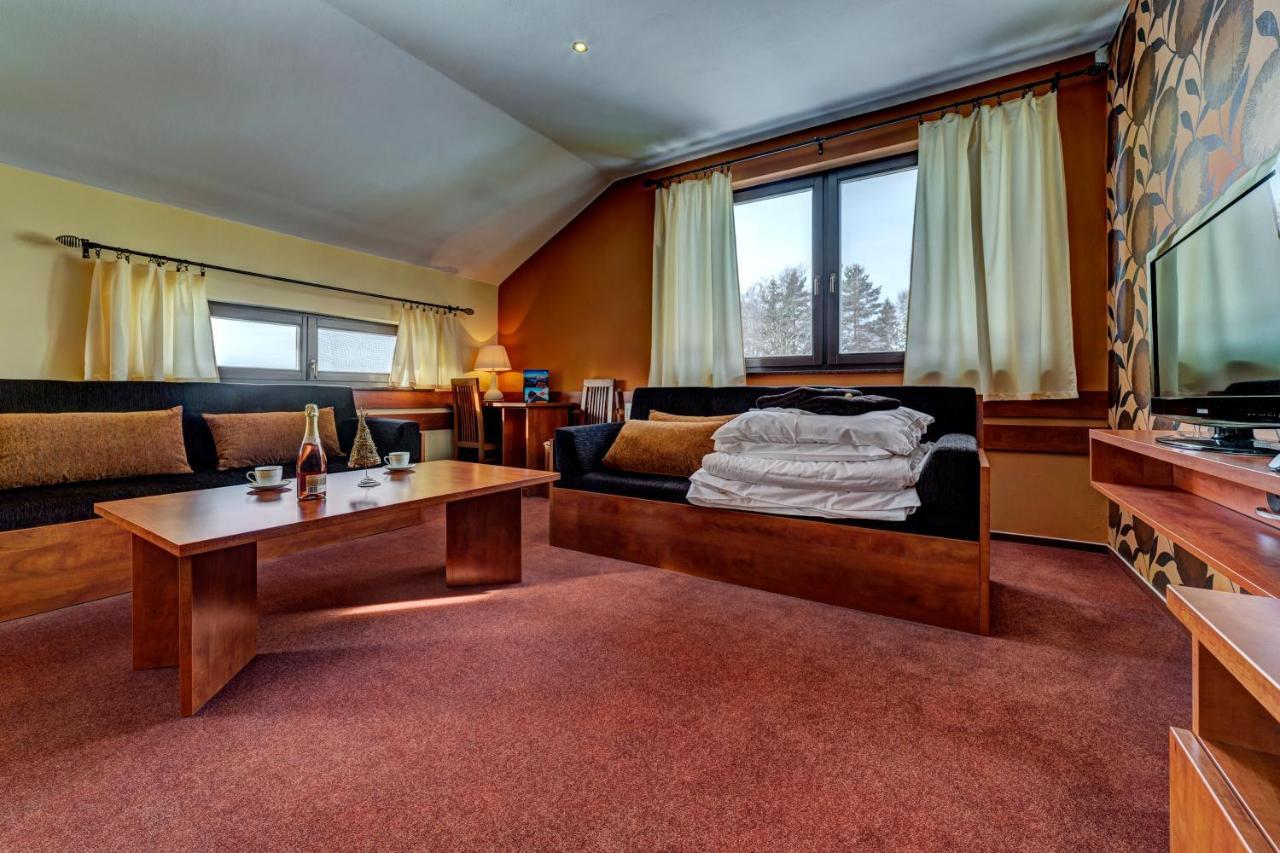 Apartmanovy Dom Slniecko Žiar Exteriör bild