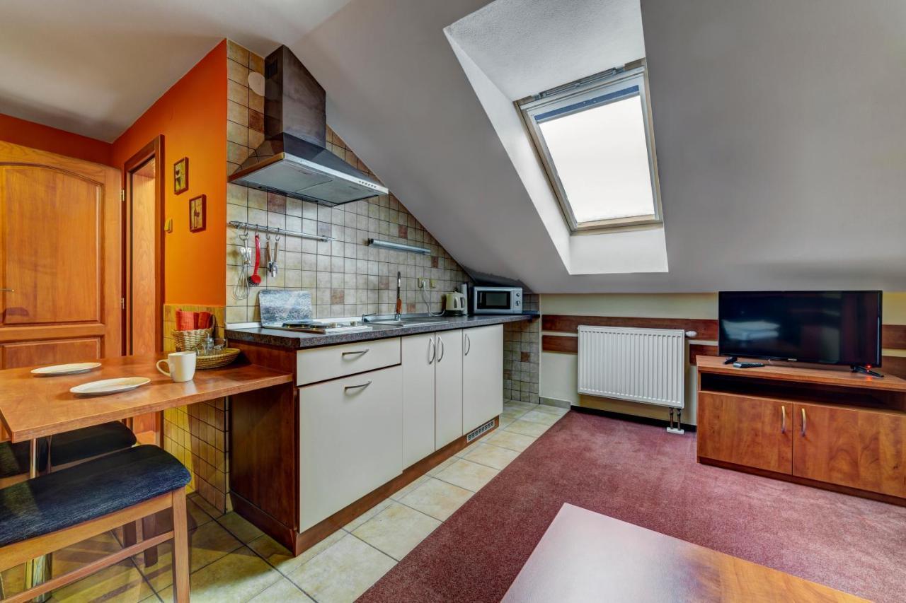 Apartmanovy Dom Slniecko Žiar Exteriör bild