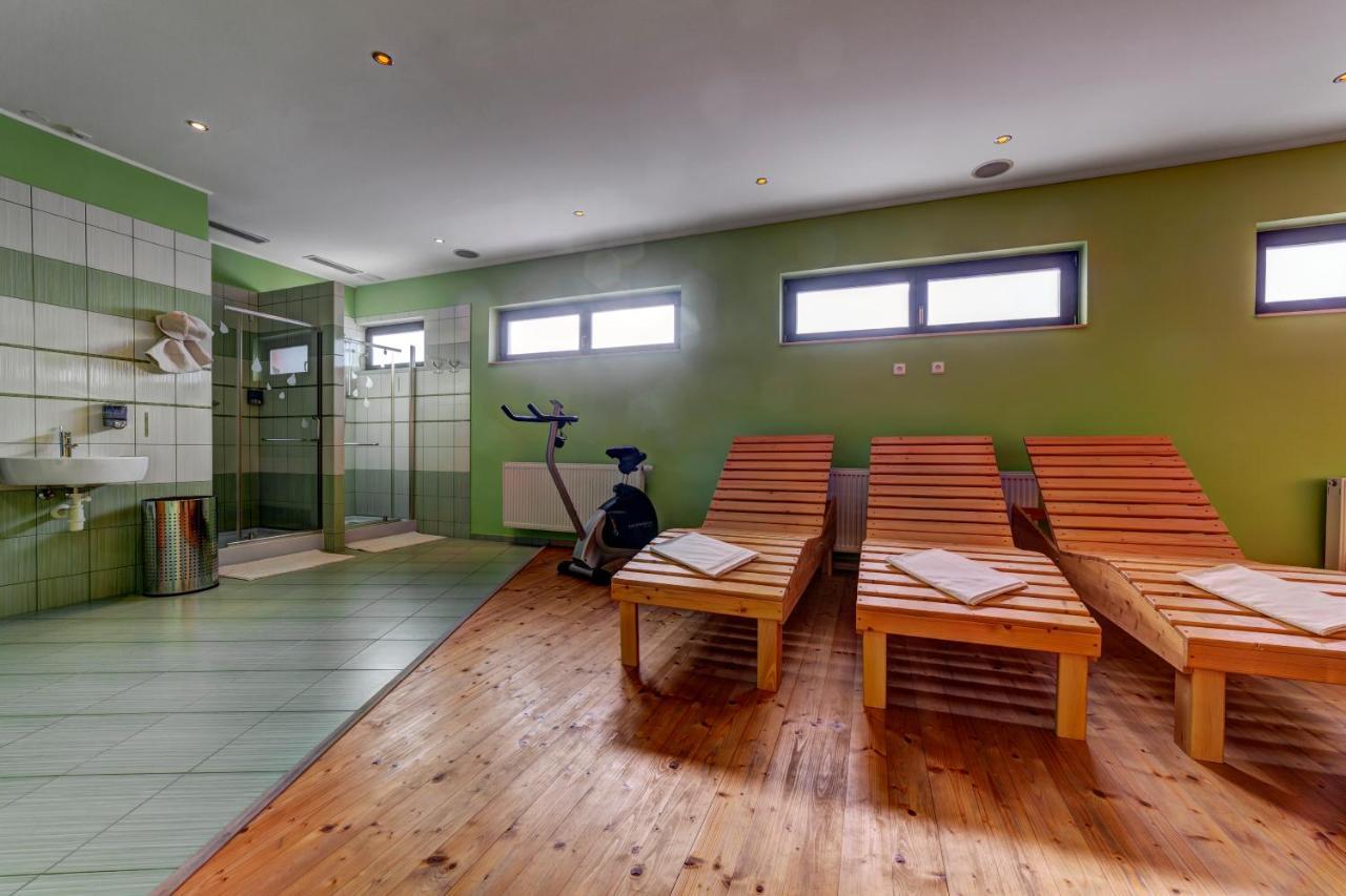Apartmanovy Dom Slniecko Žiar Exteriör bild