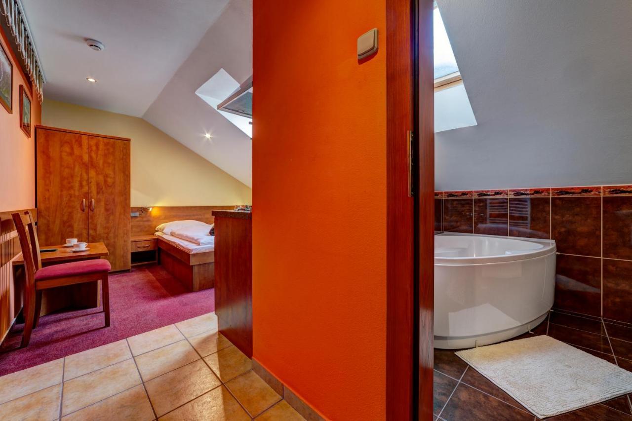Apartmanovy Dom Slniecko Žiar Exteriör bild
