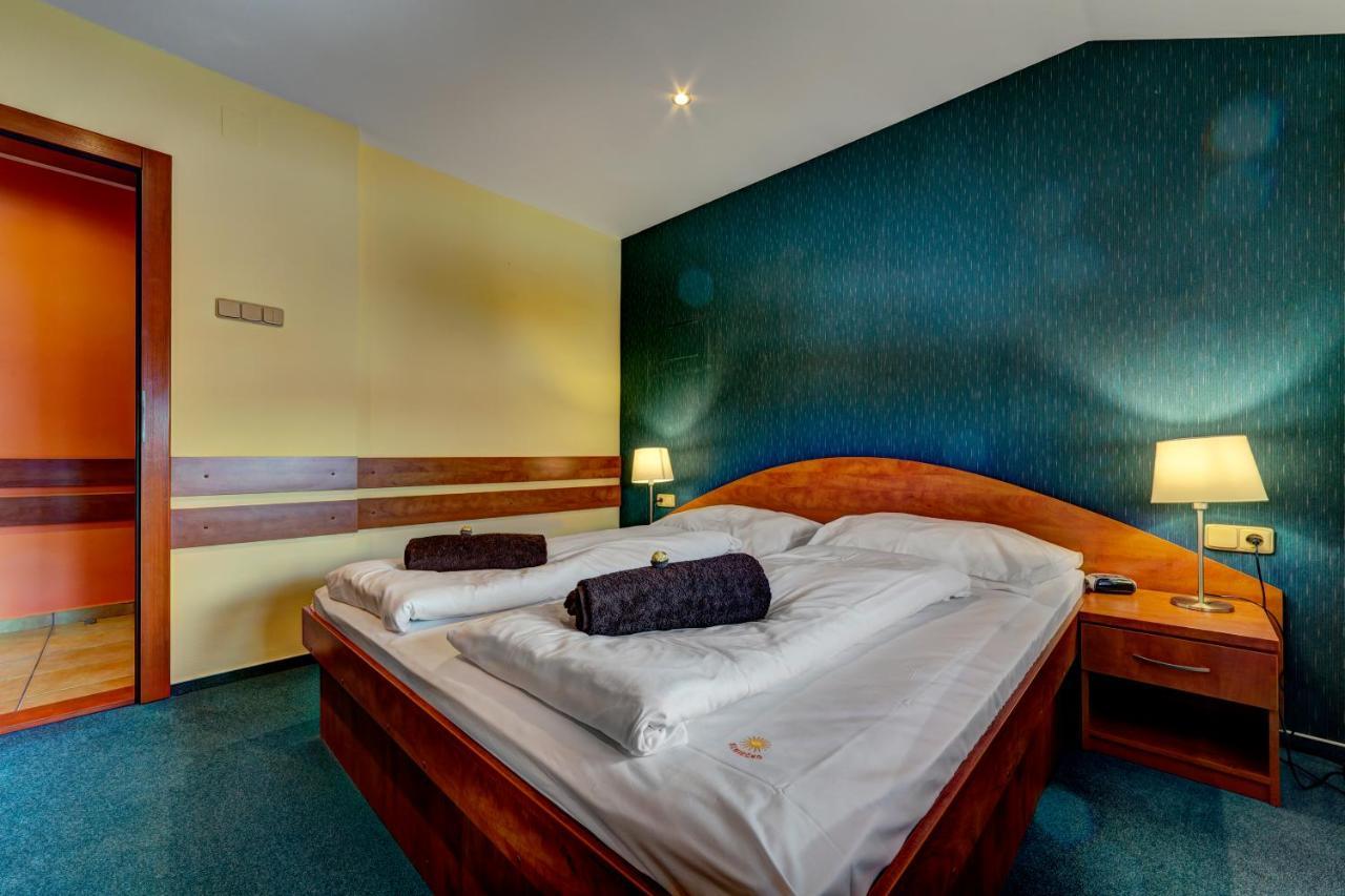 Apartmanovy Dom Slniecko Žiar Exteriör bild
