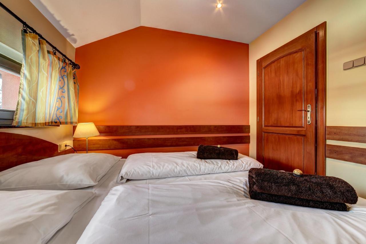 Apartmanovy Dom Slniecko Žiar Exteriör bild