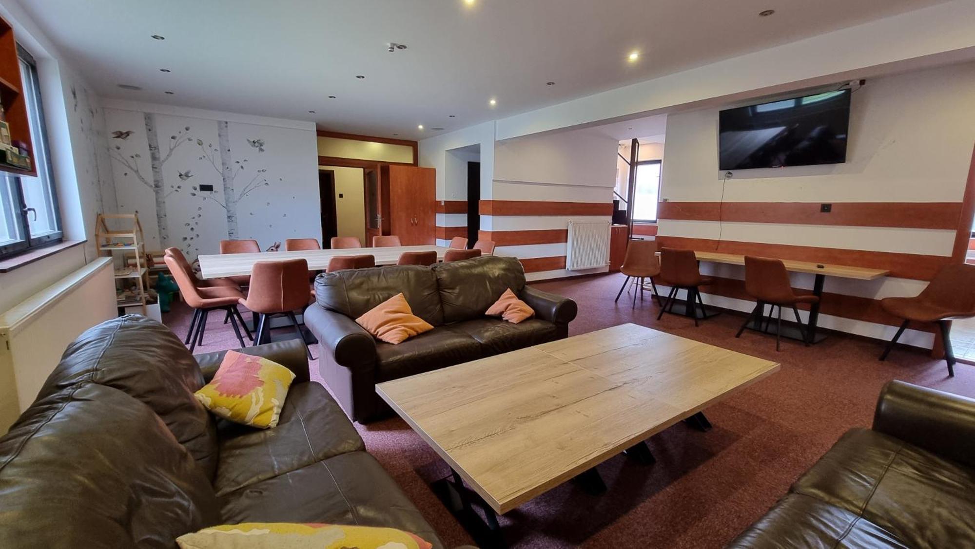 Apartmanovy Dom Slniecko Žiar Exteriör bild