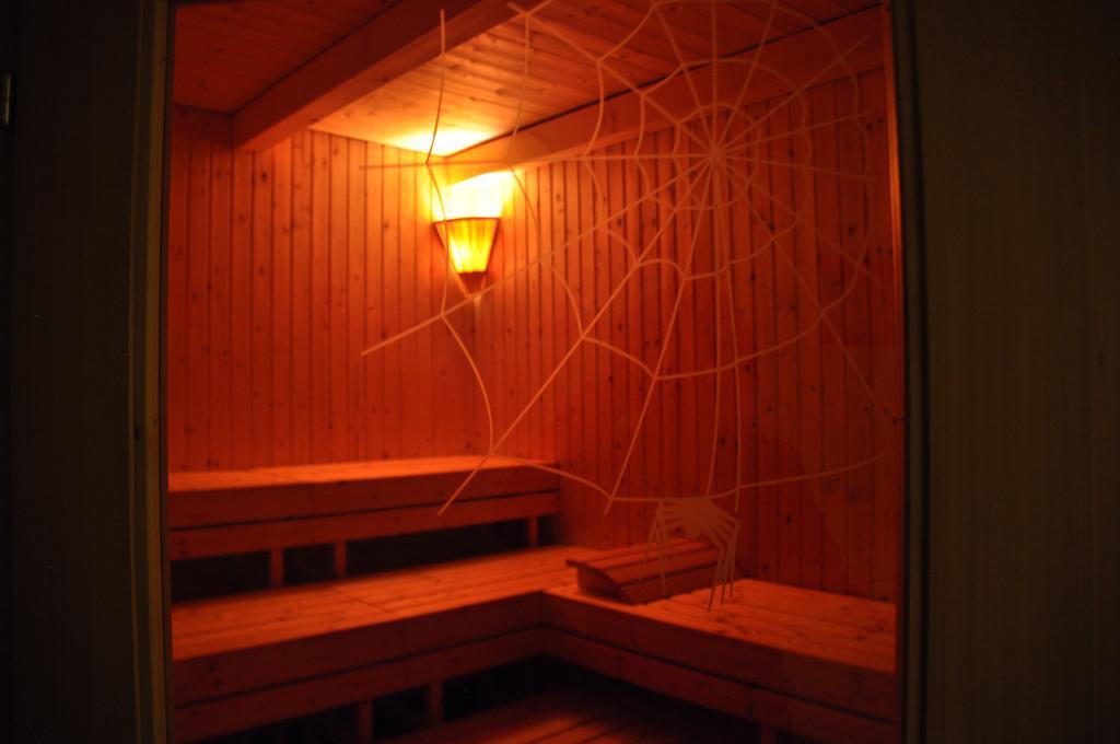 Apartmanovy Dom Slniecko Žiar Exteriör bild